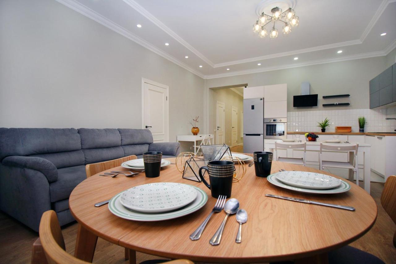 Perfect Spacious Apartment 356 Almaty Exteriér fotografie